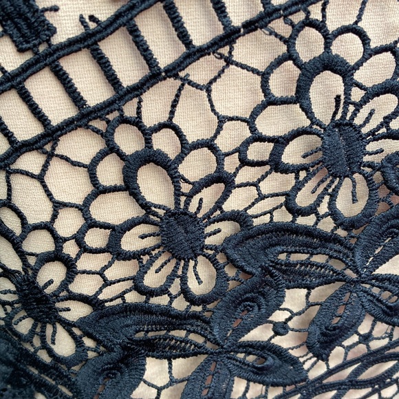 ASTR black lace over nude crossed back strap dress size M - Picture 2 of 6